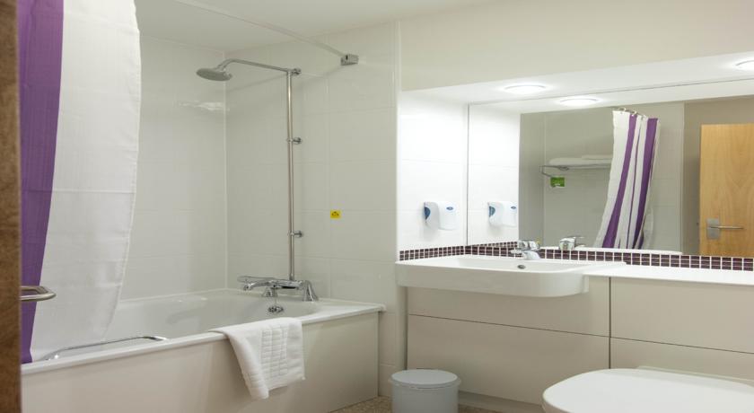 Premier Inn Glasgow East Kilbride - Peel Park Værelse billede