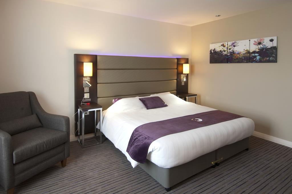 Premier Inn Glasgow East Kilbride - Peel Park Værelse billede
