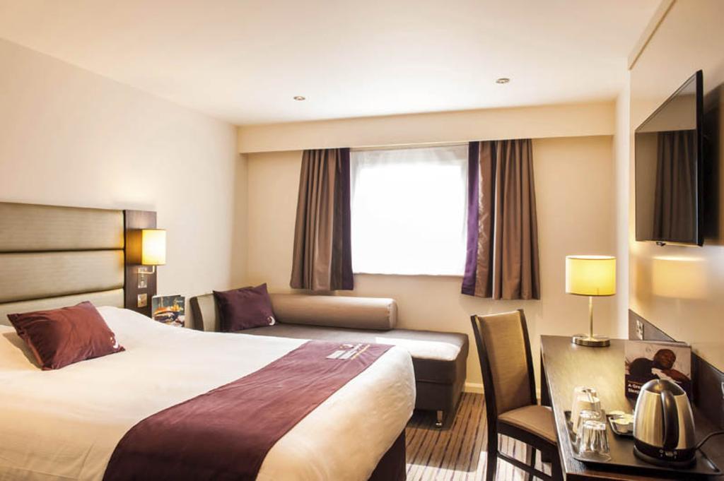 Premier Inn Glasgow East Kilbride - Peel Park Værelse billede
