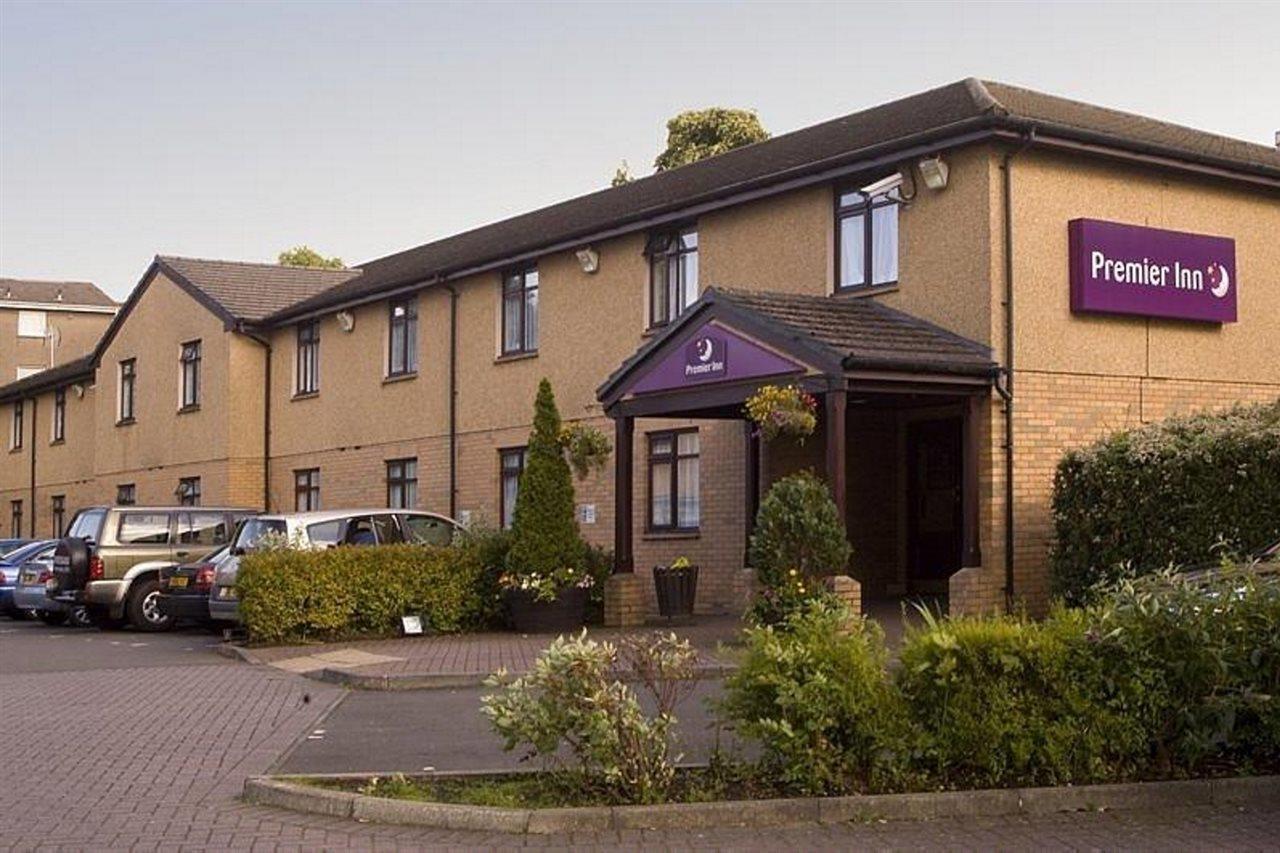 Premier Inn Glasgow East Kilbride - Peel Park Eksteriør billede