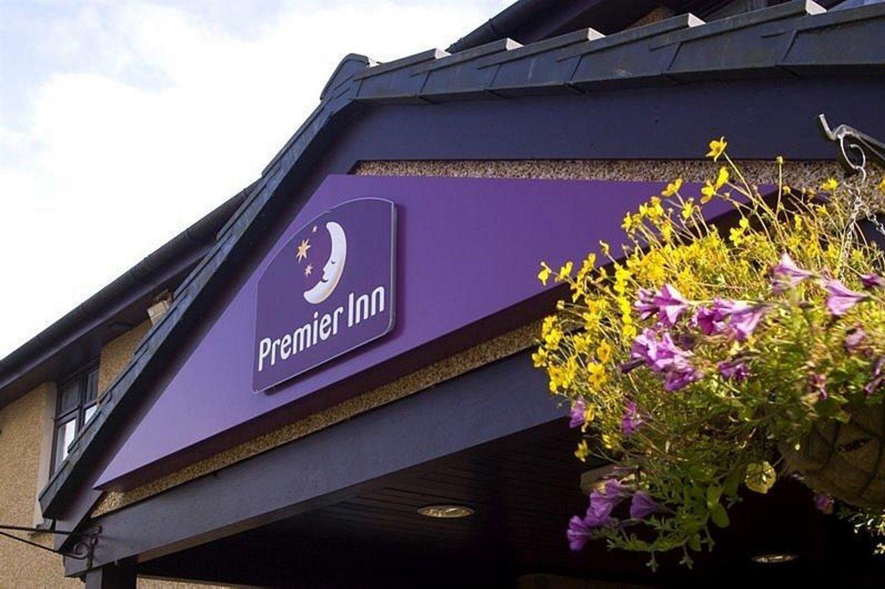 Premier Inn Glasgow East Kilbride - Peel Park Eksteriør billede